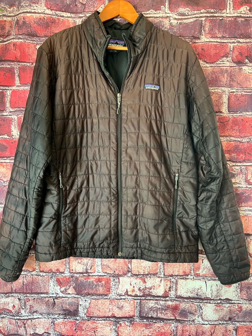 Patagonia Men's Nano Puff® Jacket (Worn Well) - Picture 6 of 8